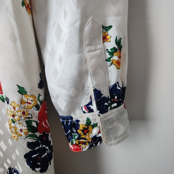 Tory Burch | 100% Silk Printed Wrap Dress with Belt in Ivory Tea Rose - Size 8 - Picture 13 of 16